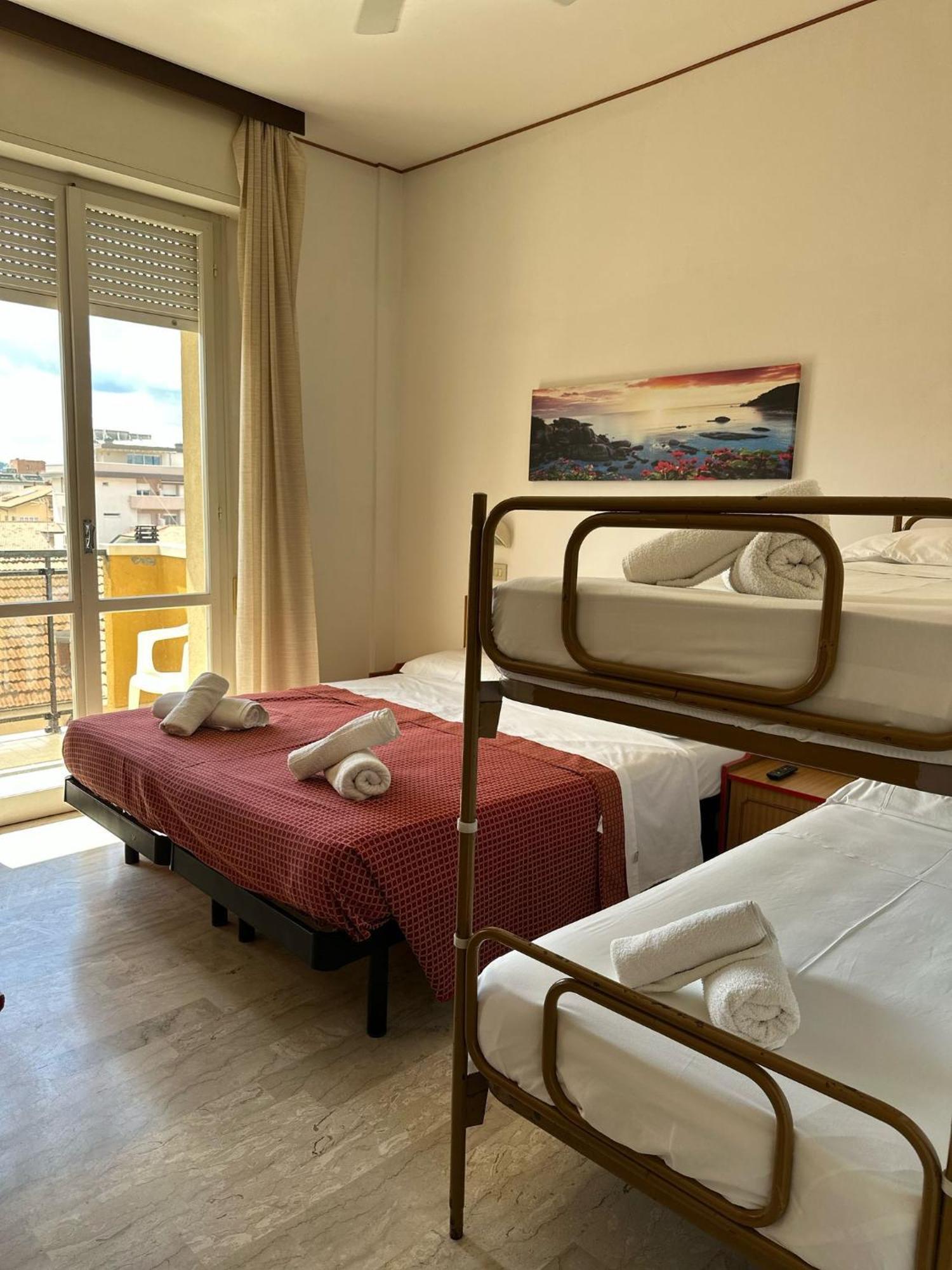 Anny Hotel Rimini Kültér fotó